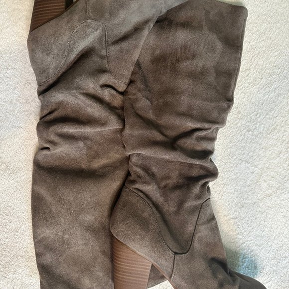 Zip-Up High Heel Tan Boots - Picture 2 of 5
